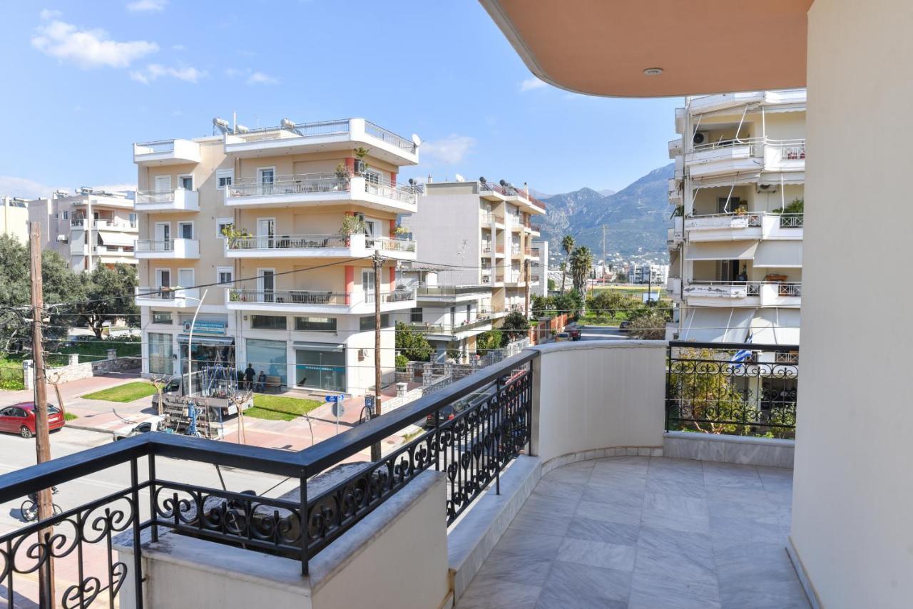 Kaliroon Seaside Apartment カラマタ エクステリア 写真