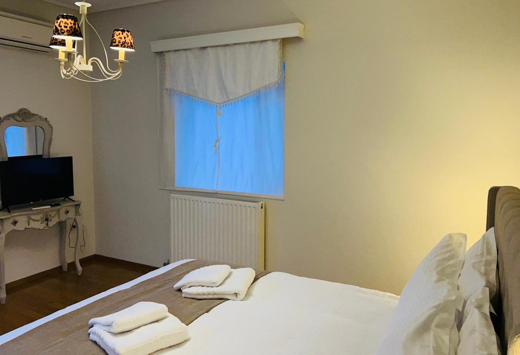 Kaliroon Seaside Apartment カラマタ エクステリア 写真