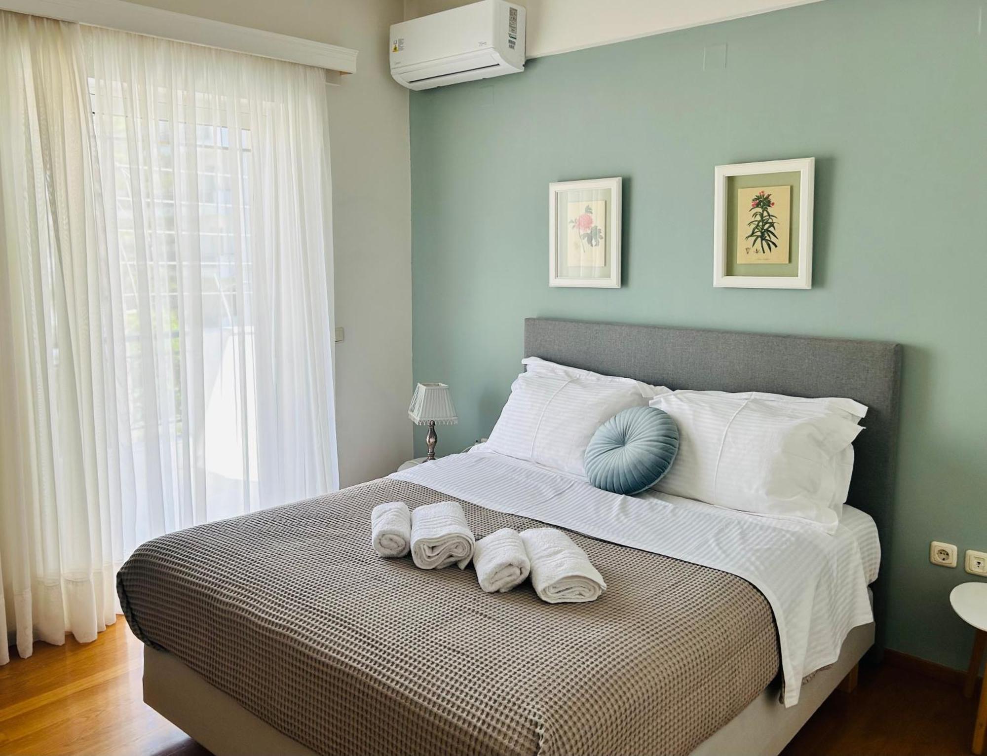 Kaliroon Seaside Apartment カラマタ エクステリア 写真